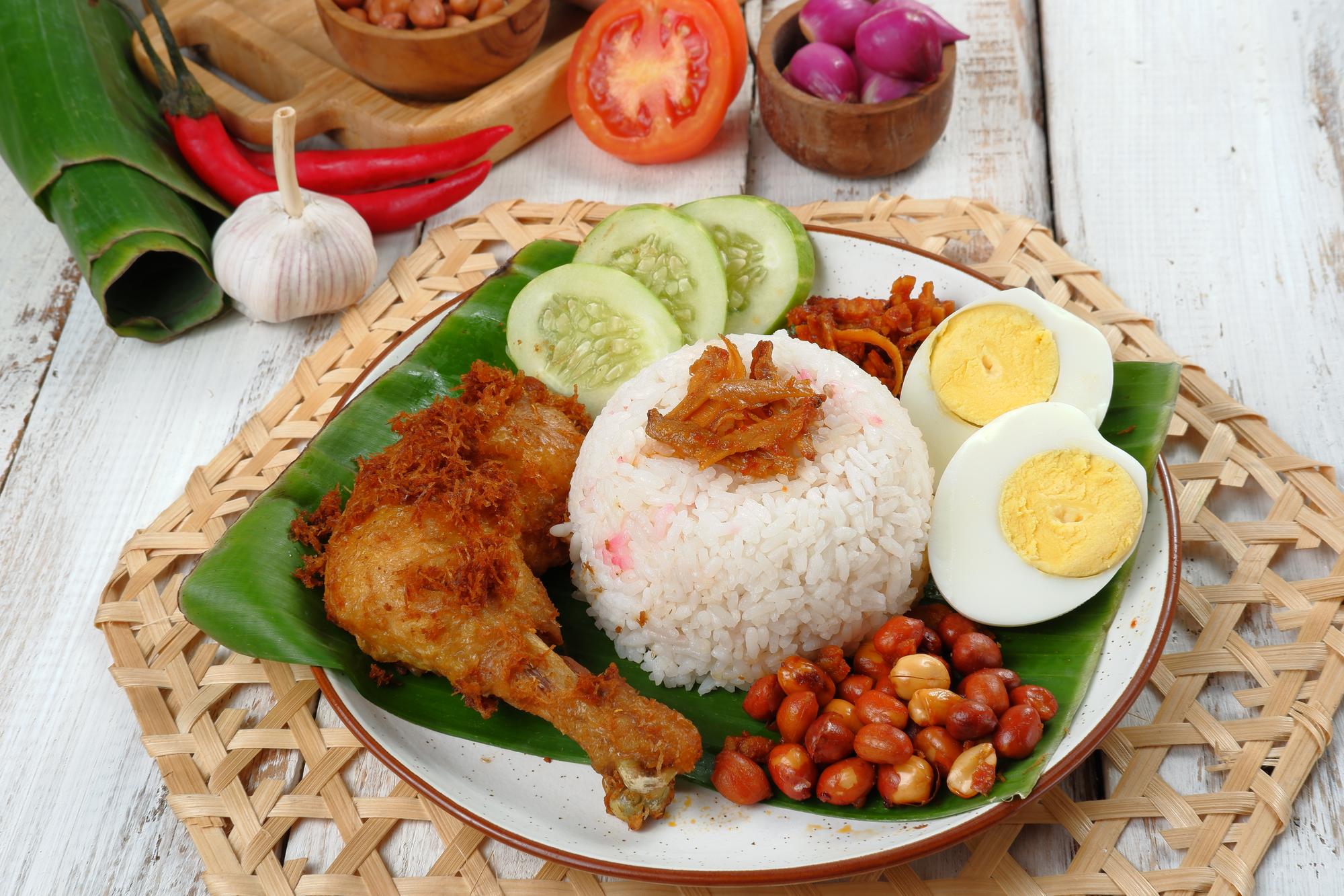 Nasi Lemak – món cơm truyền thống của người Malaysia